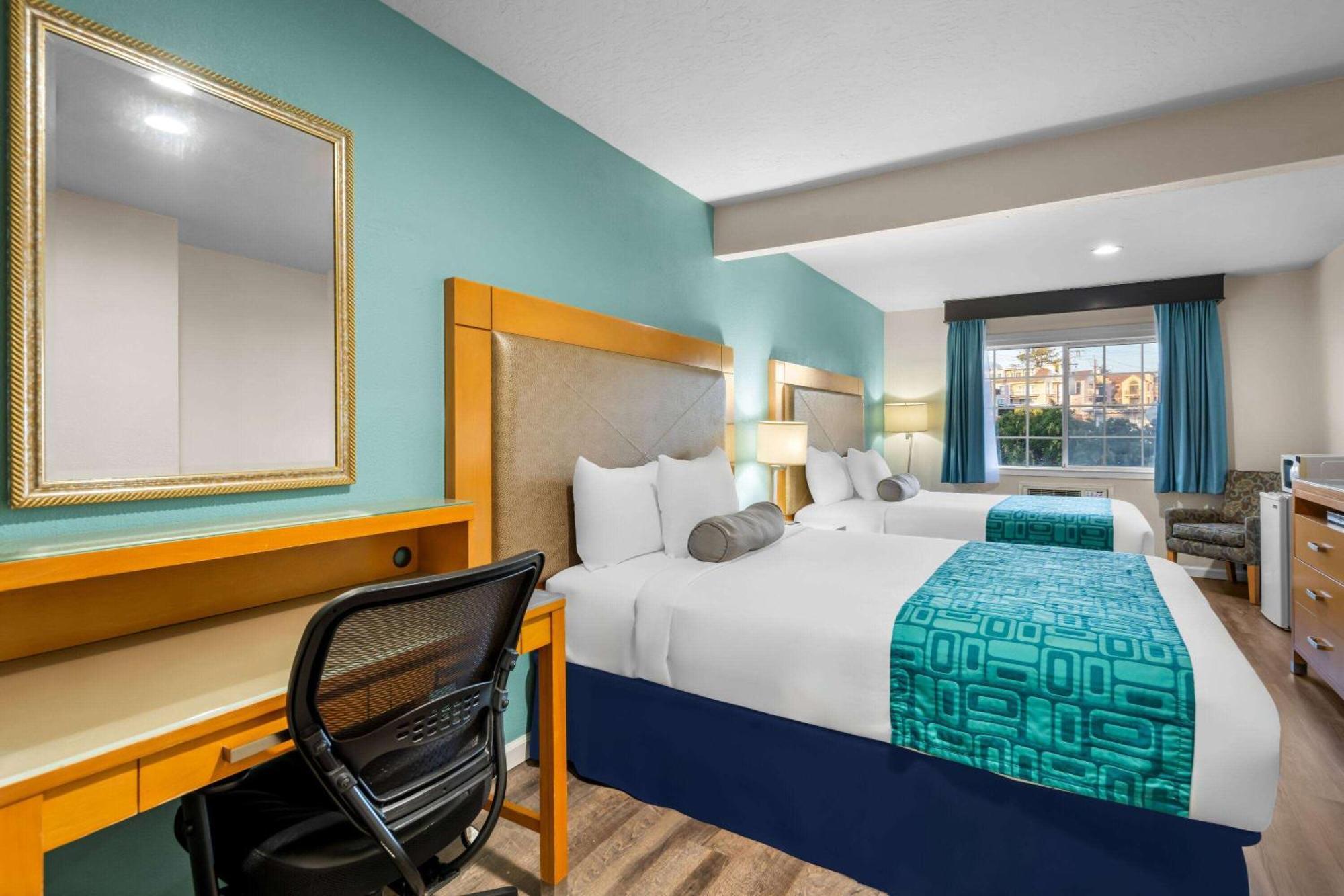 Howard Johnson By Wyndham Santa Cruz Beach Boardwalk Kültér fotó